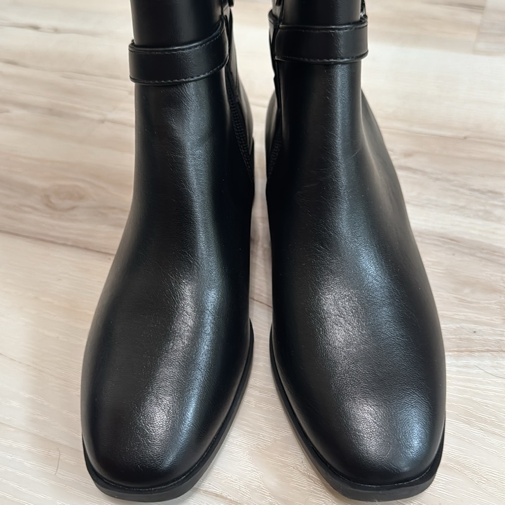 Anne Klein Catriona Black Ankle Booties 6.5M Low Heel Side Zip NWOT - Picture 6 of 7